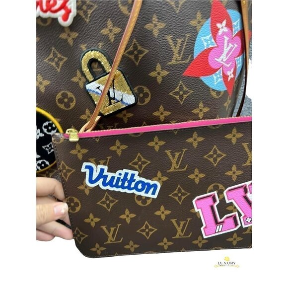 COPY - Louis Vuitton Neverfull MM with Pouch Limited Edition World tour - Picture 4 of 12